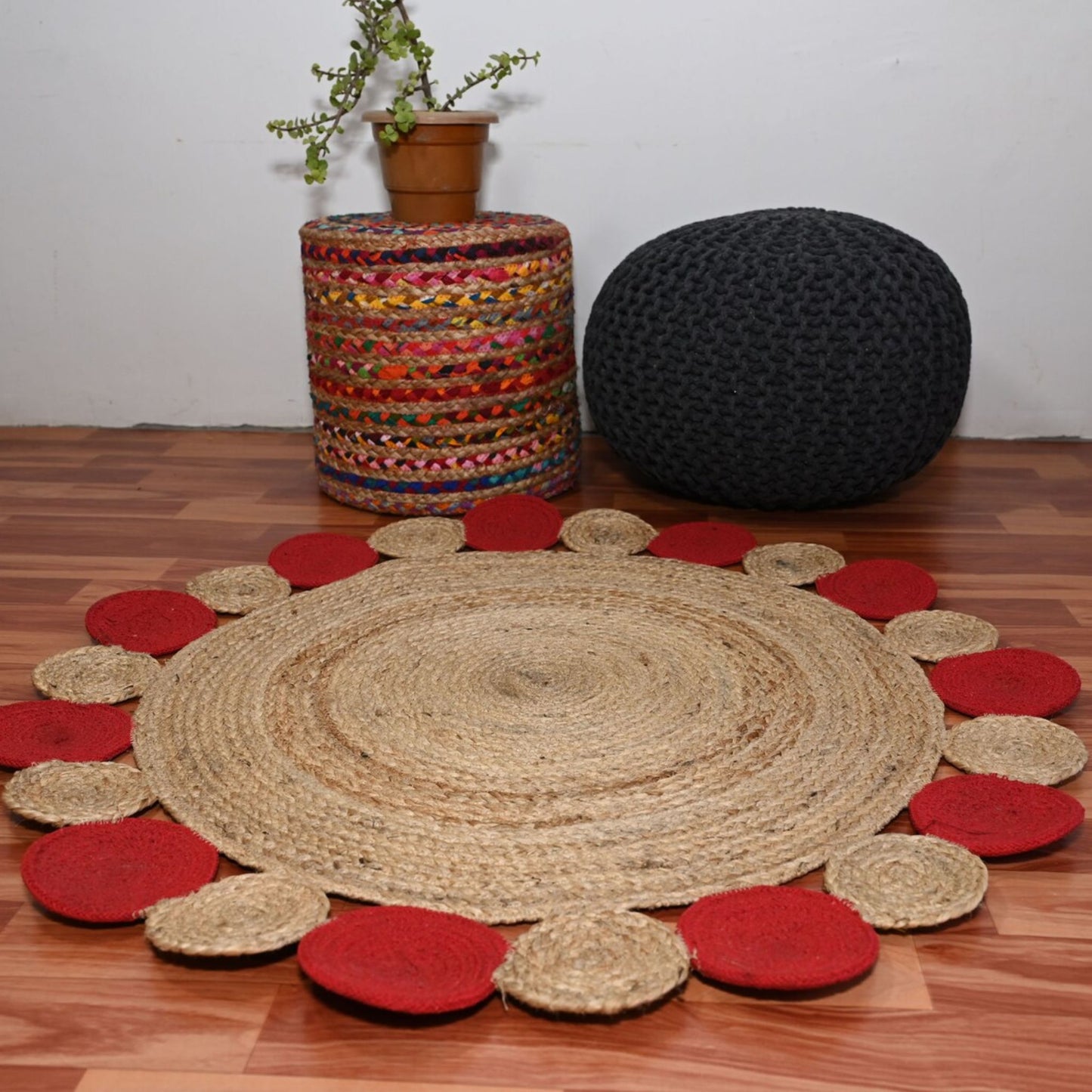 Handwoven Natural Red Circle Scallop Jute Rug – Boho Round Rug